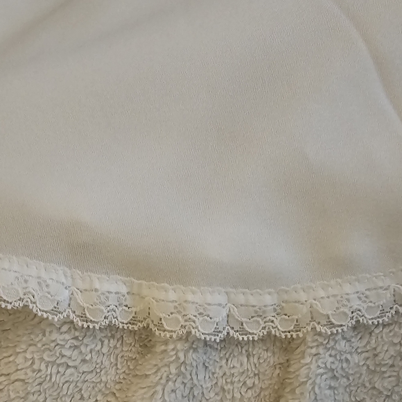 NWT B1921 2X Racer Back Lace Trim Cami w/ Adjustable Staps - Picture 2 of 9